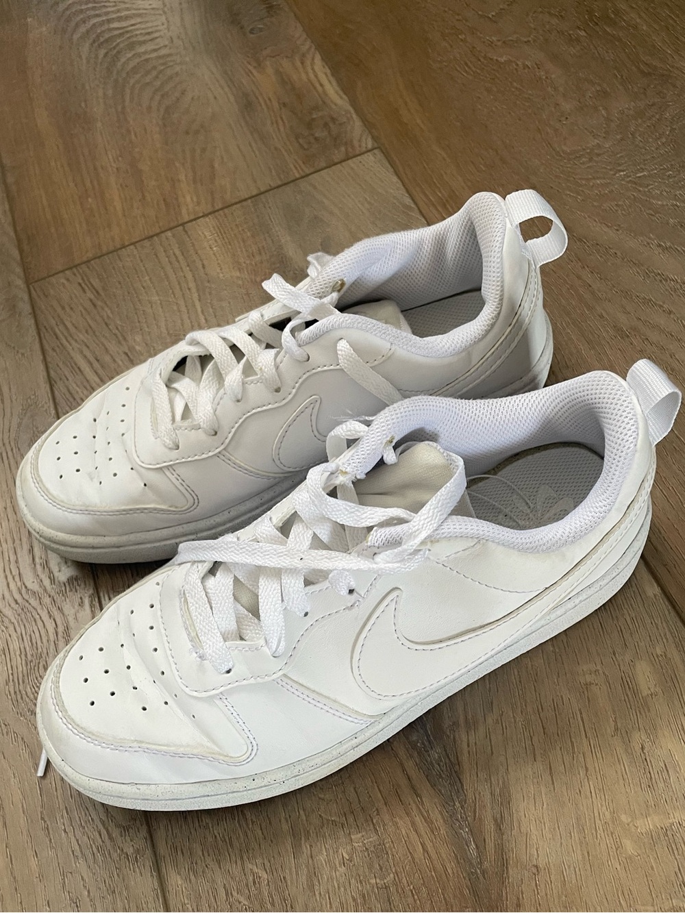 Nike White Youth Low Top Sneakers